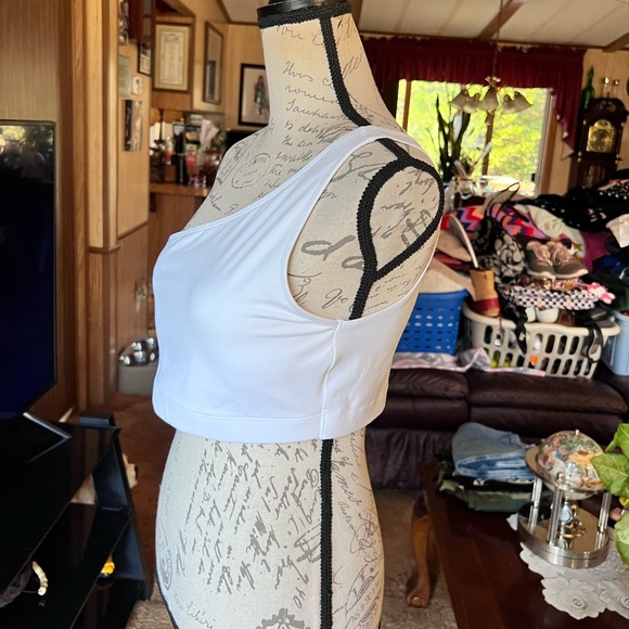NWT Victoria Secret Pink Sport ultimate lightly lined one shoulder white bra. - Picture 4 of 15